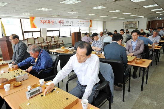 여류 대 시니어, 반상 아홉 번째 대결 열려